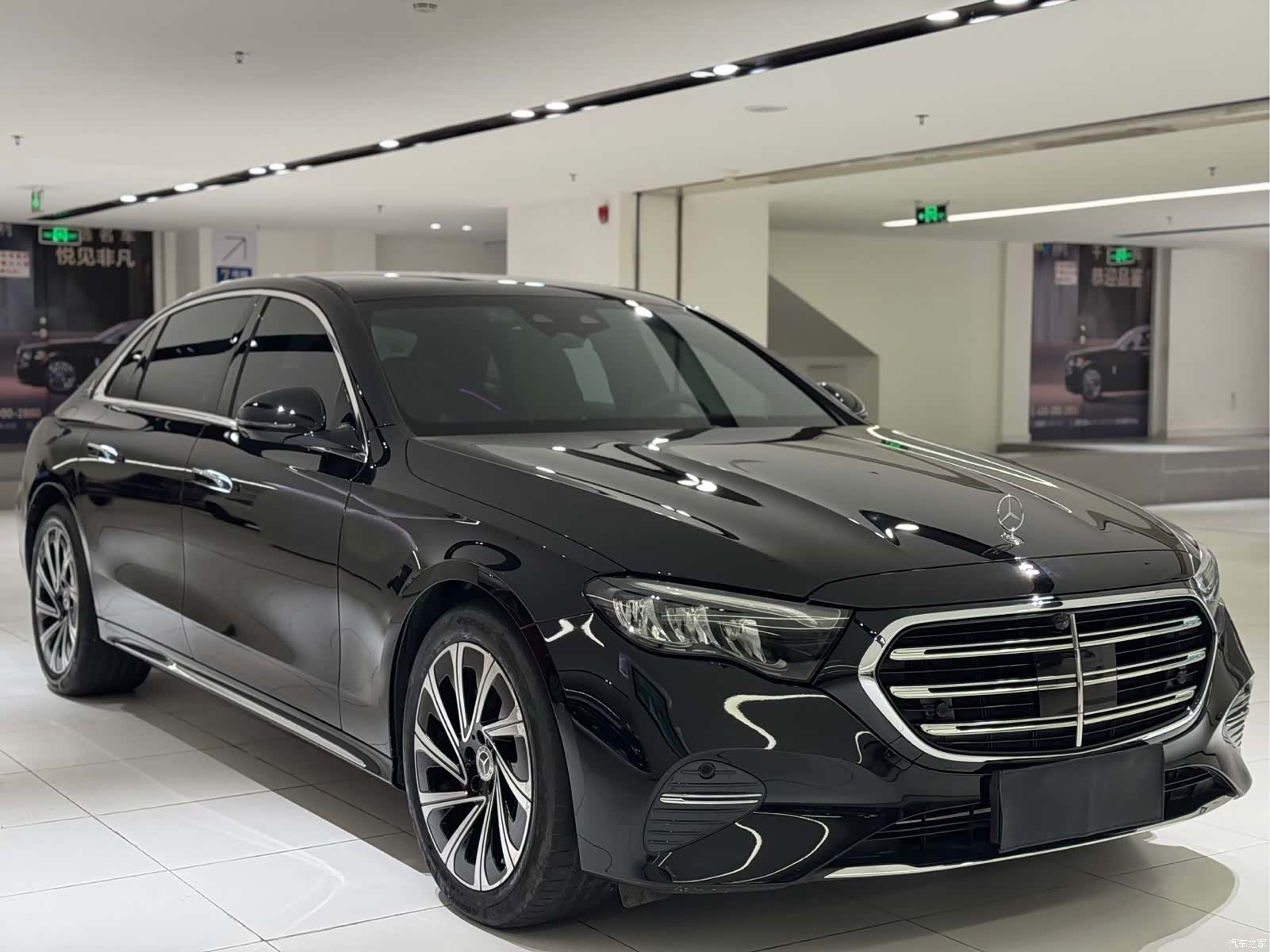 Mercedes-Benz E-Class, 2024 11