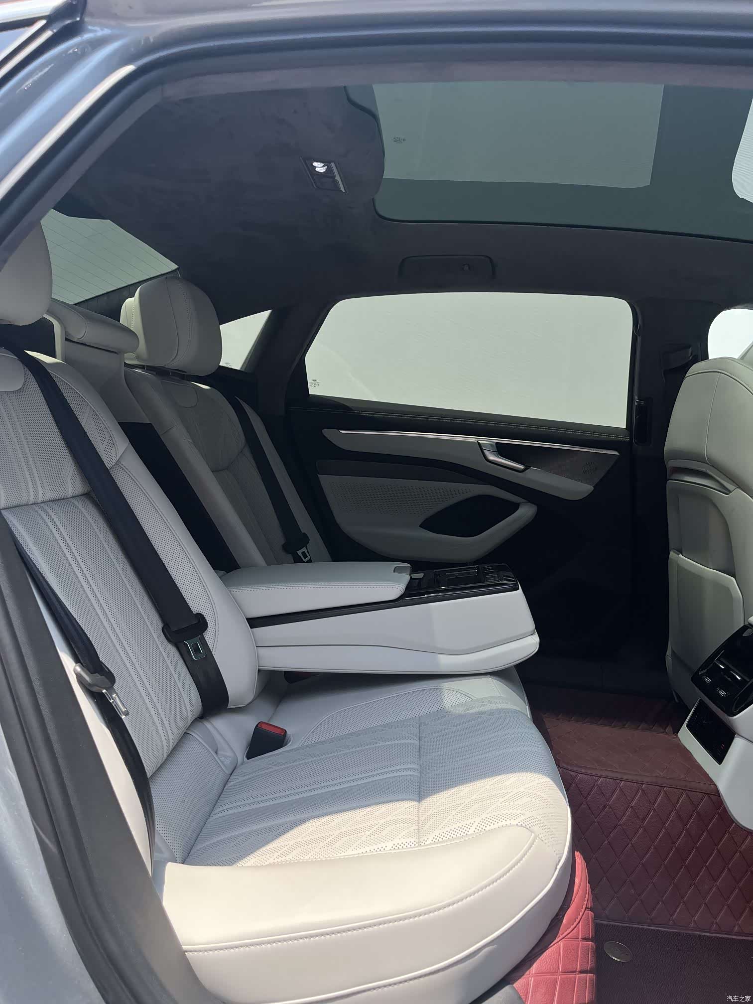 Audi A6L, 2026 7
