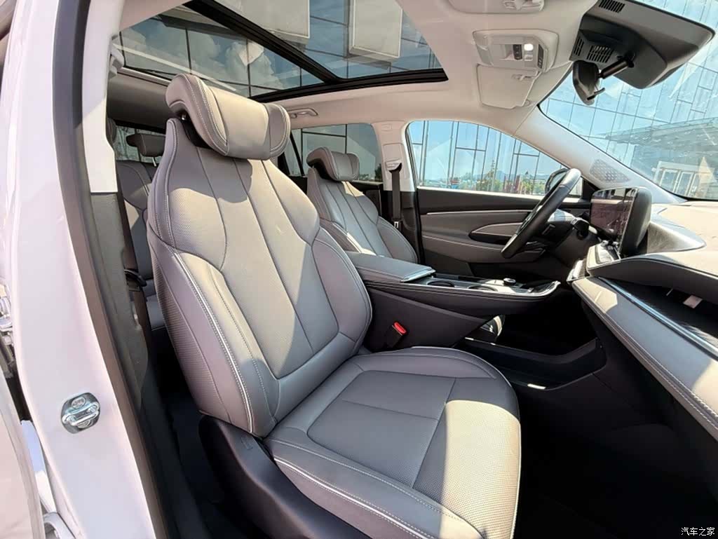Buick E5, 2025 6
