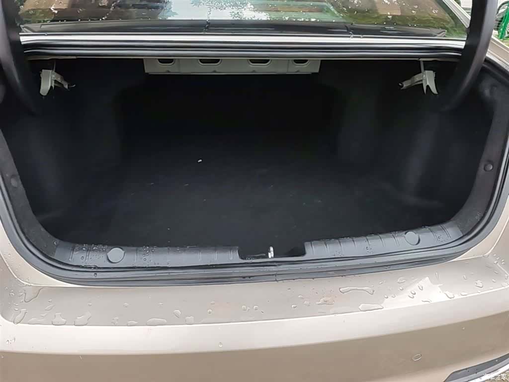 Geely Emgrand, 2018 19