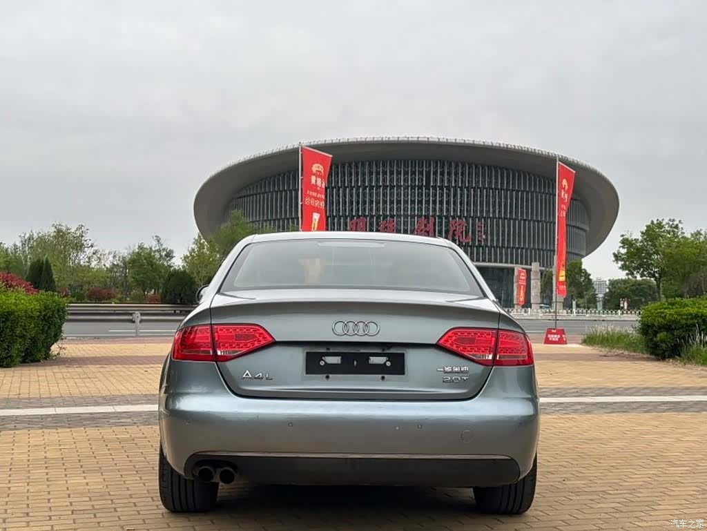 Audi A4L, 2010 все фото