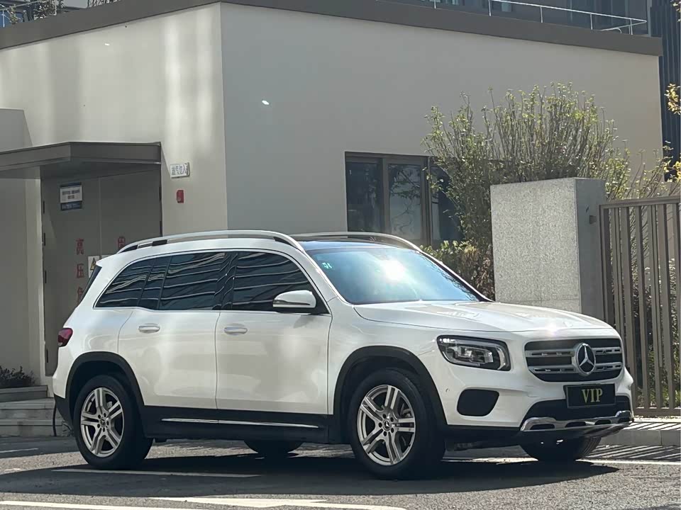 Mercedes-Benz GLB