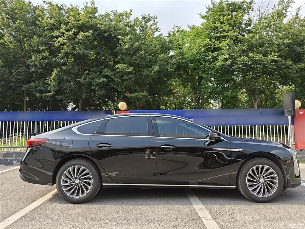 Buick LaCrosse, 2026 6