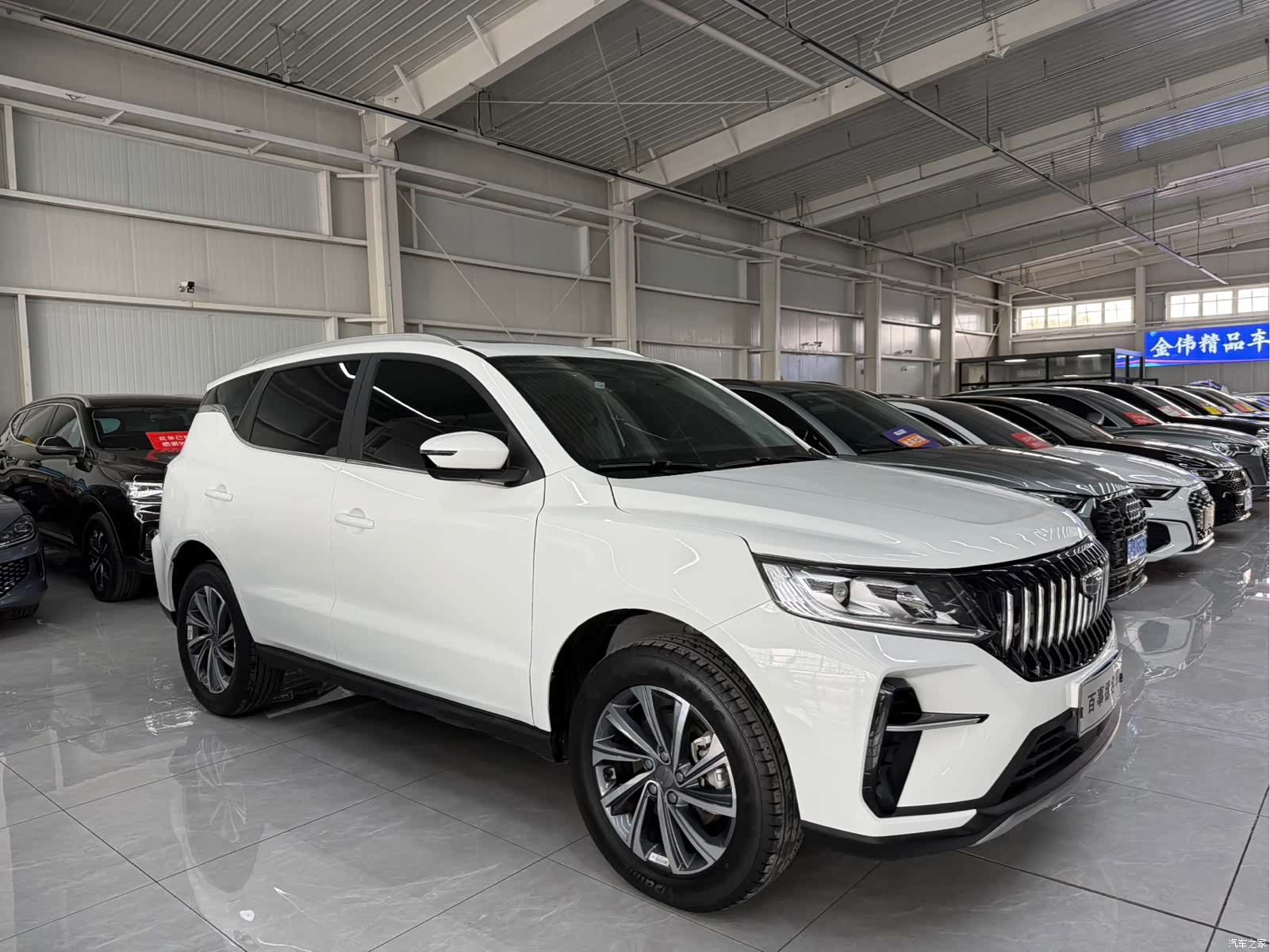Geely X6, 2022 3