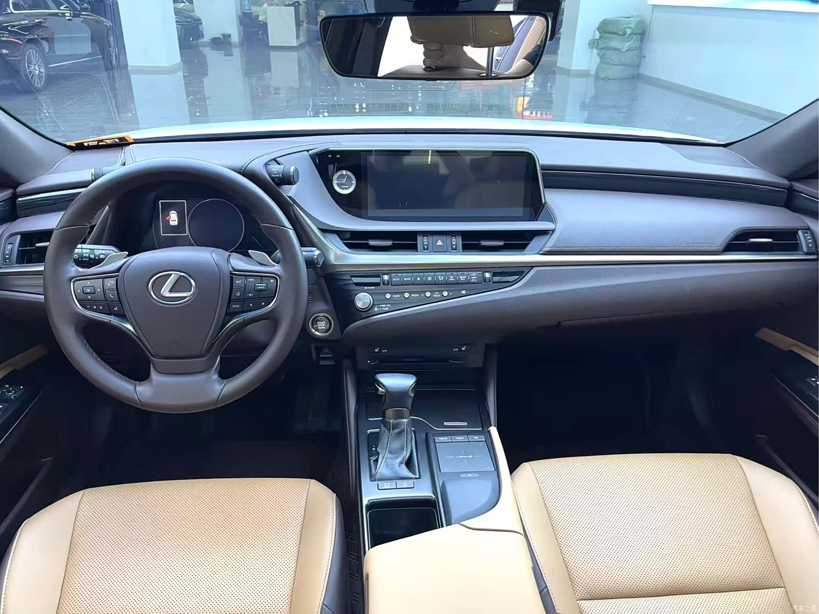 Lexus ES, 2021 7