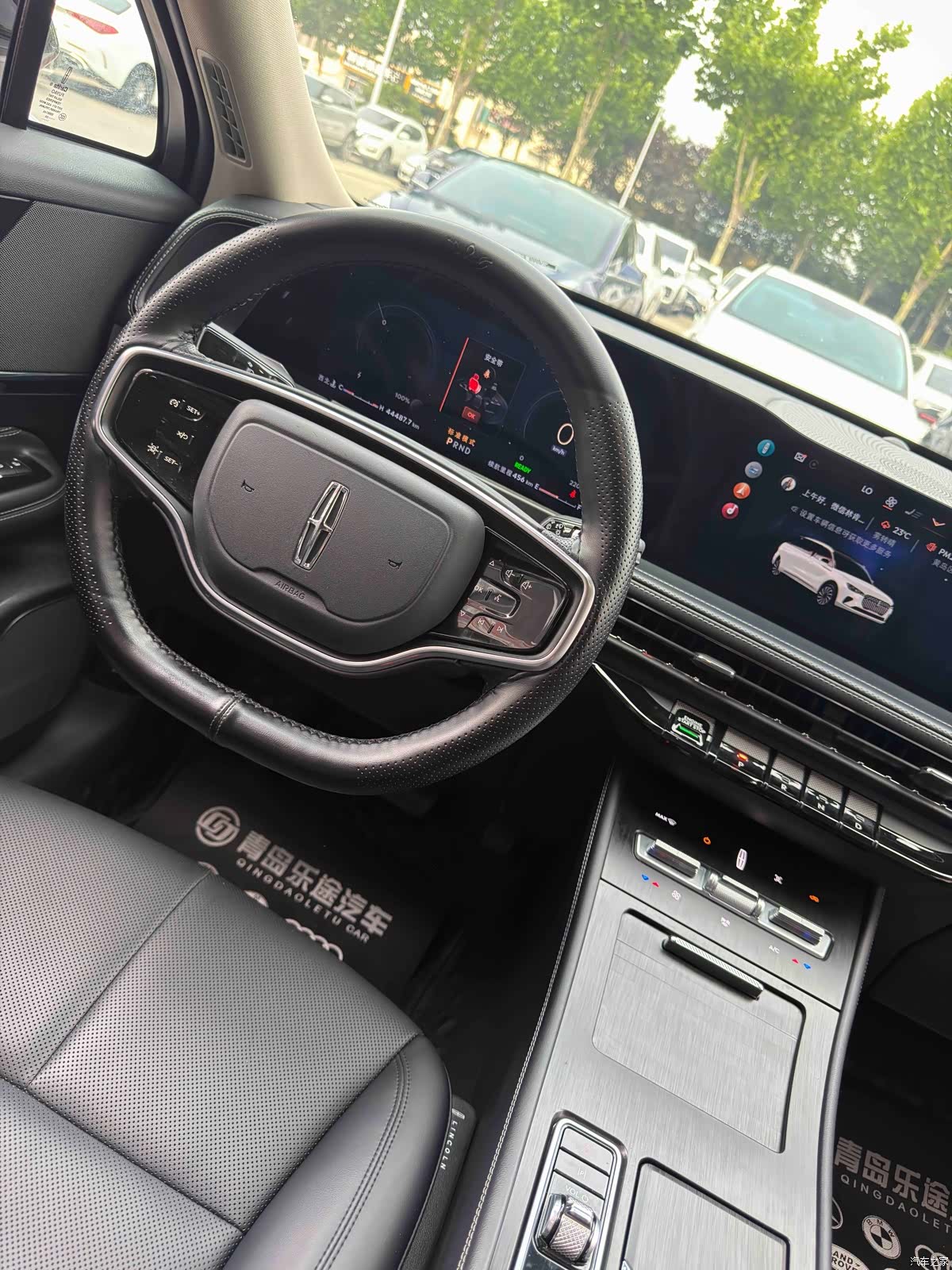 Lincoln Corsair, 2024 14