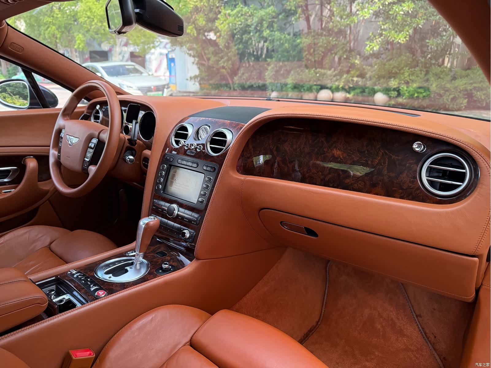 Bentley Continental GT, 2004 11
