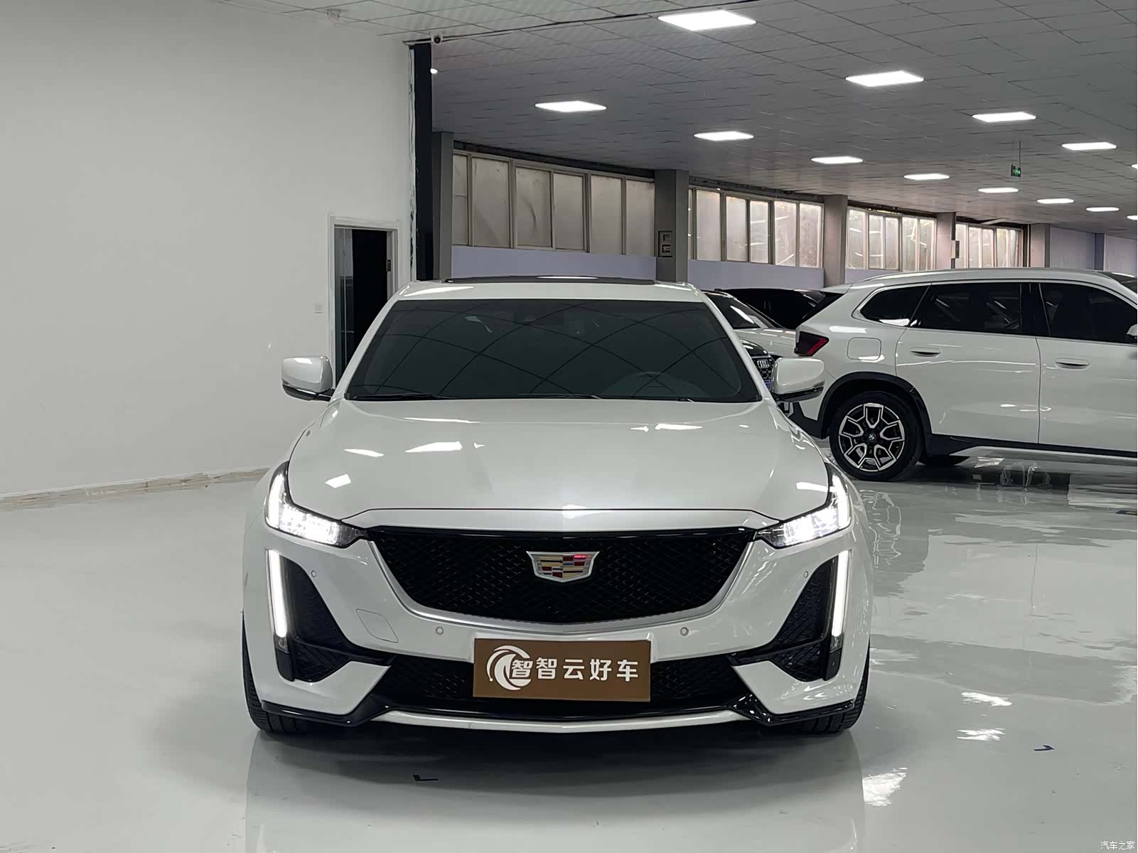 Cadillac CT5, 2023 2