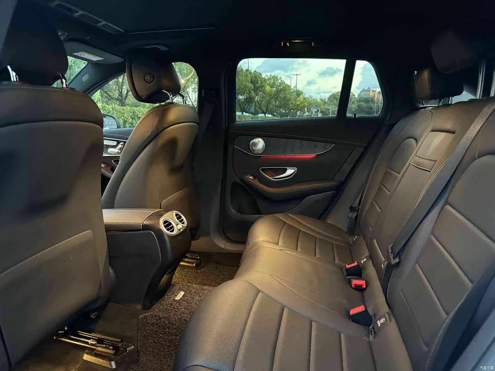 Mercedes-Benz EQC, 2021 7