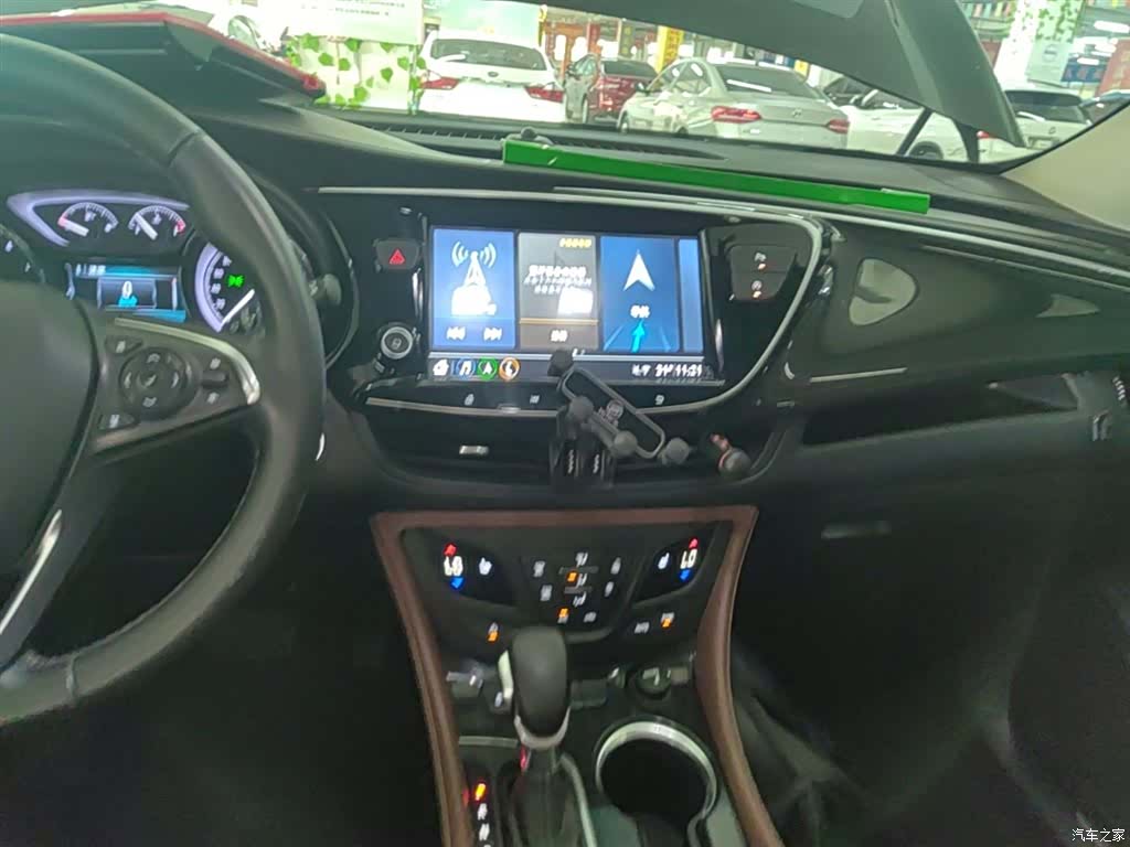 Buick Envision Plus, 2021 13