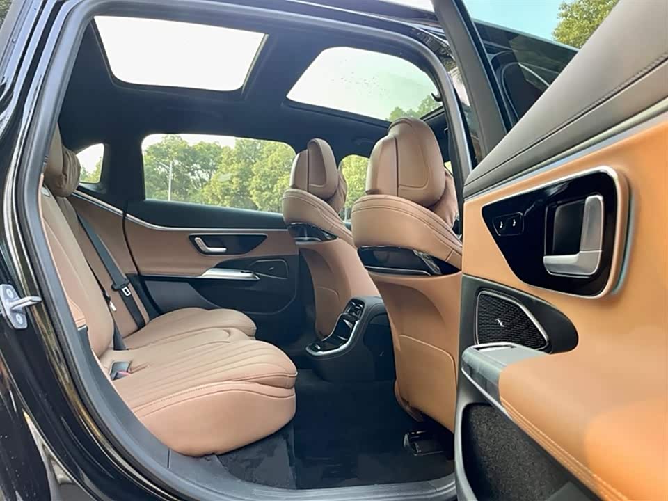 Mercedes-Benz E-class Mercedes-Benz E-class