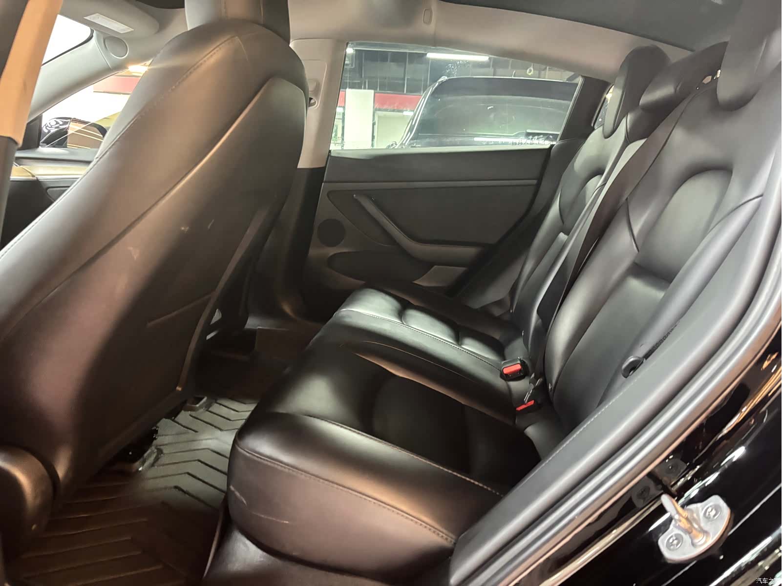 Tesla Model 3, 2022 7