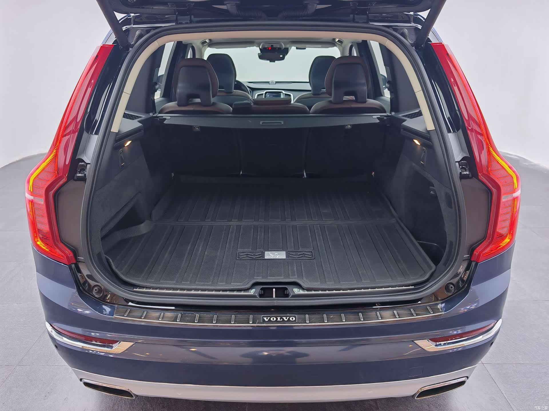 Volvo XC90, 2018 14