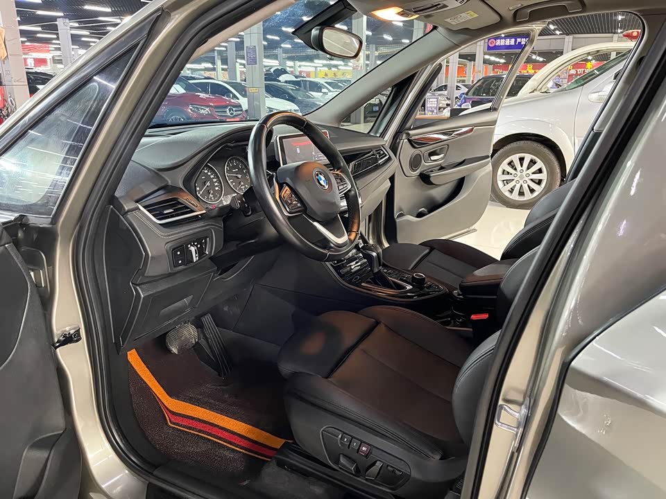 BMW 2 series station wagon