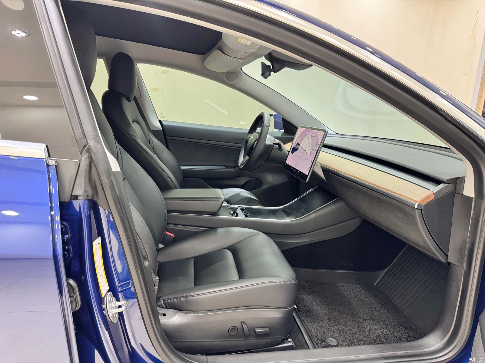 Tesla Model 3, 2020 7