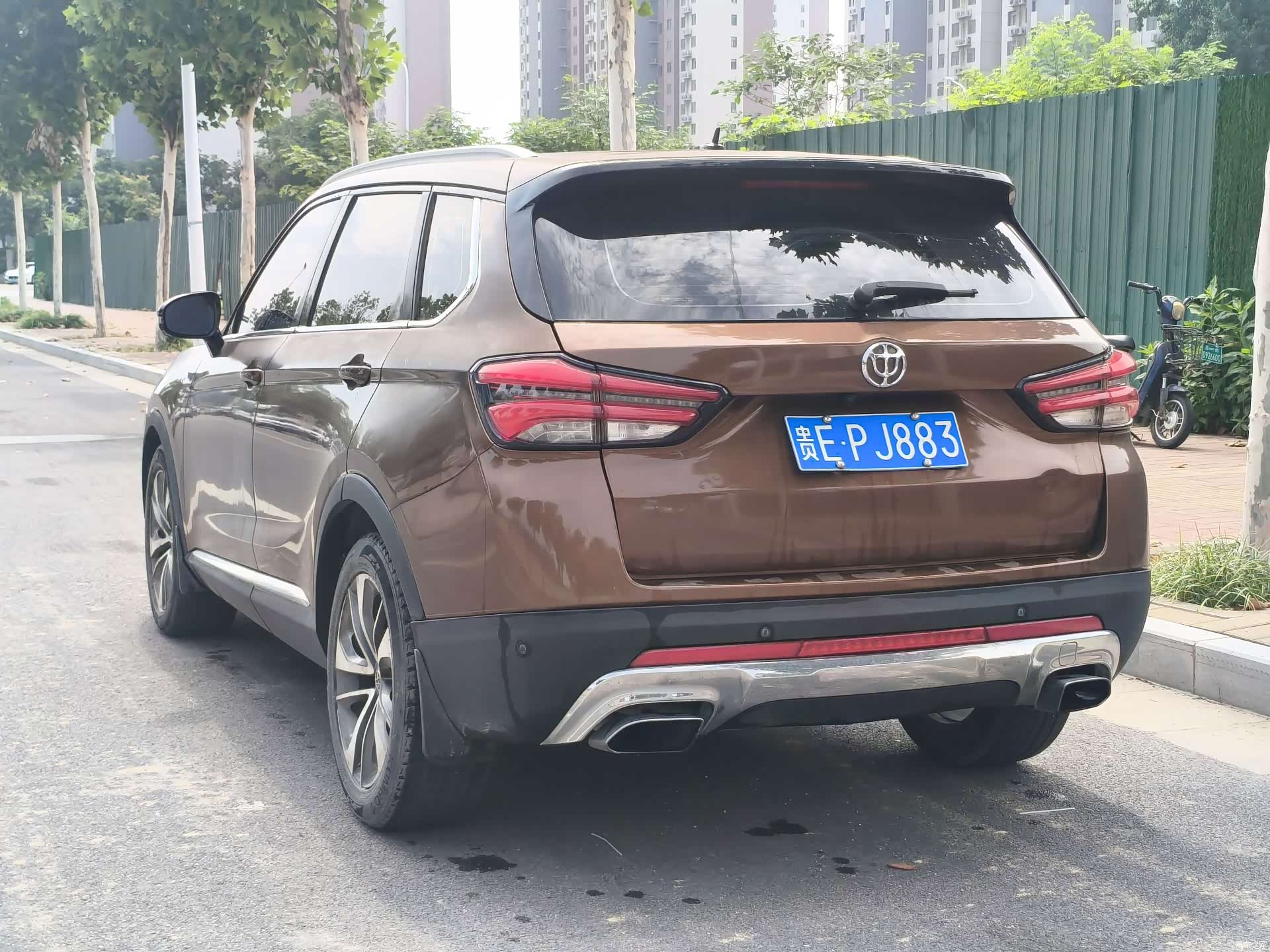 HuaChenZhongHua V7, 2018 16