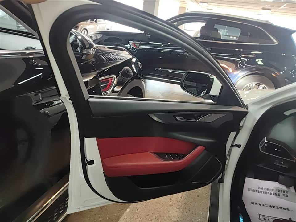 Jaguar XEL Jaguar XEL