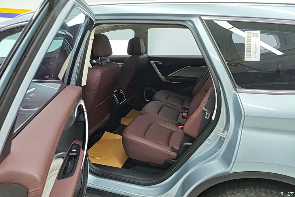 Geely Jiaji, 2022 11
