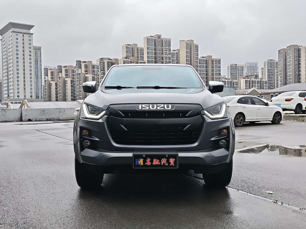 D-MAX