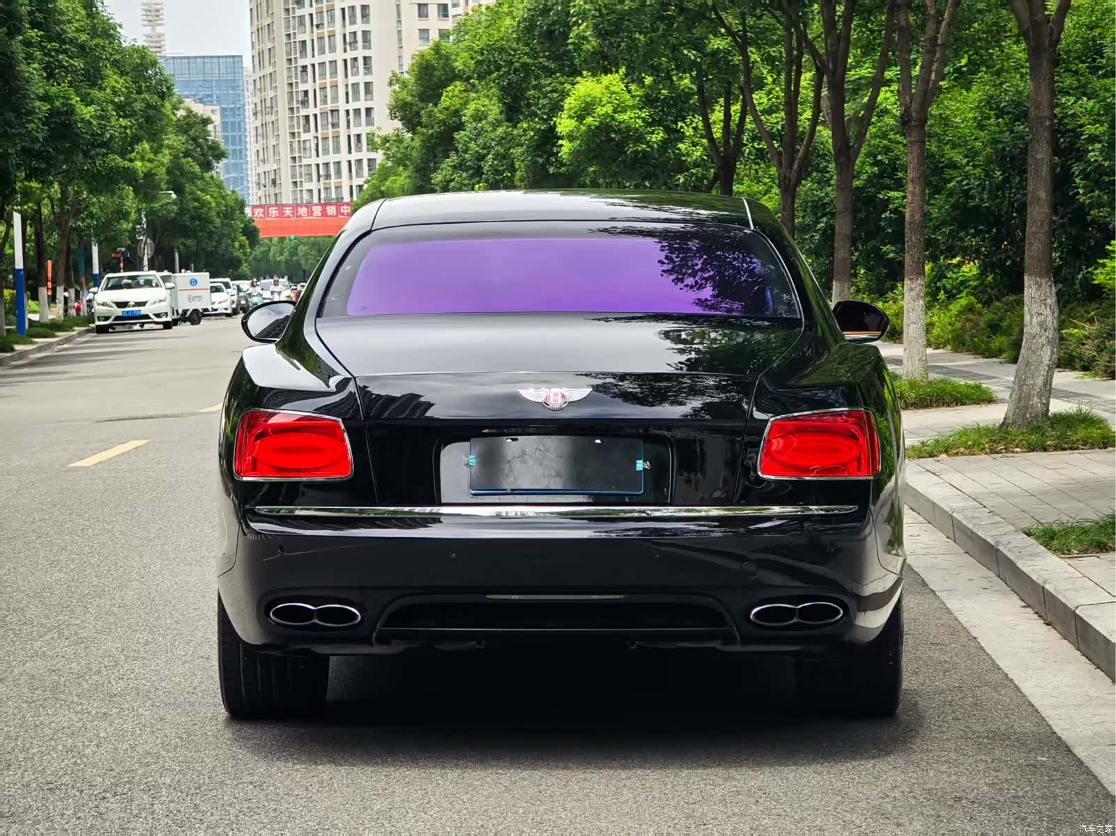 Bentley Flying Spur, 2018 13