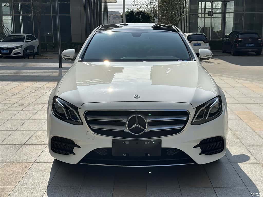 Mercedes-Benz E-Class, 2020 4