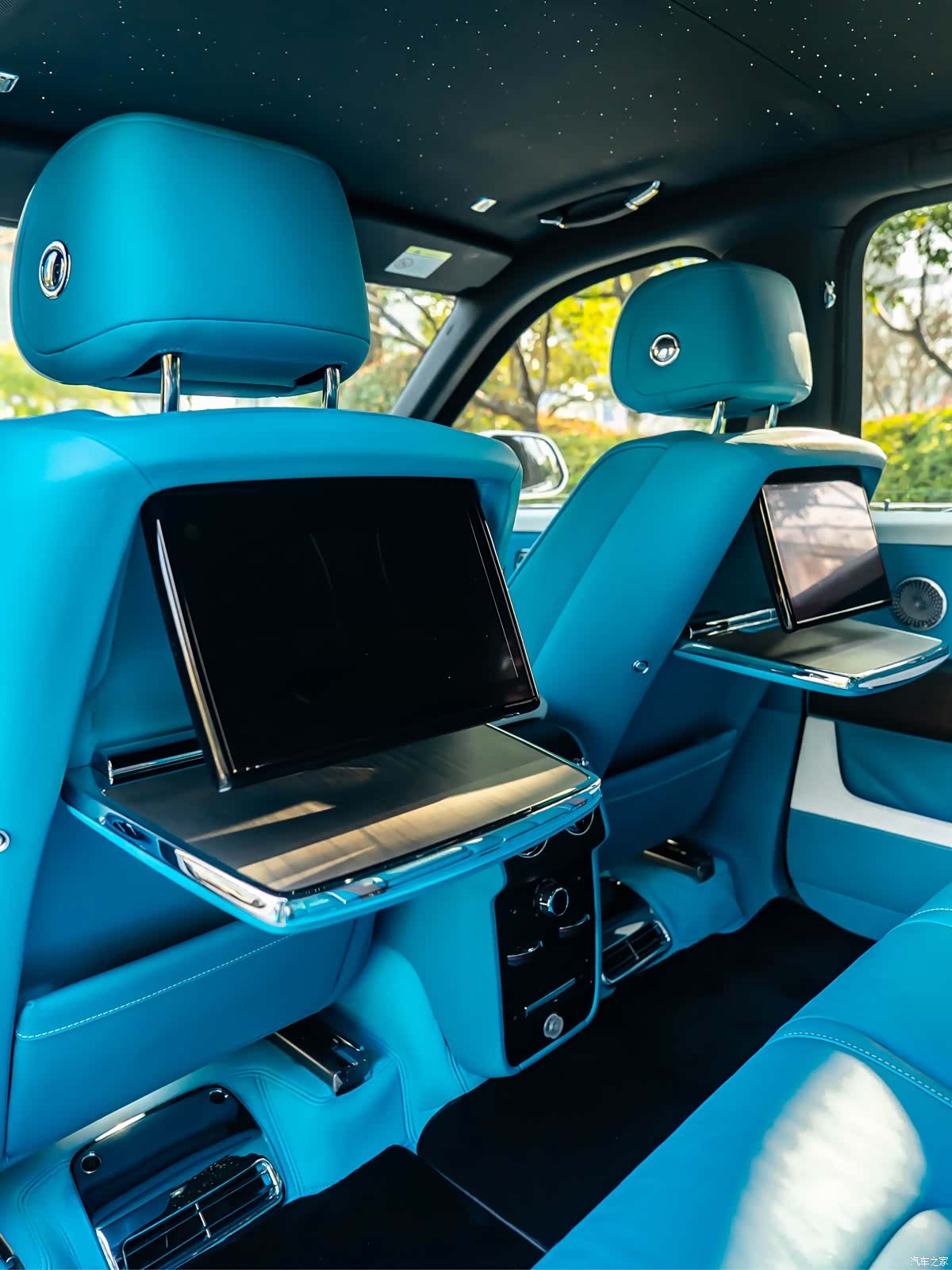 Rolls-Royce Cullinan, 2021 15