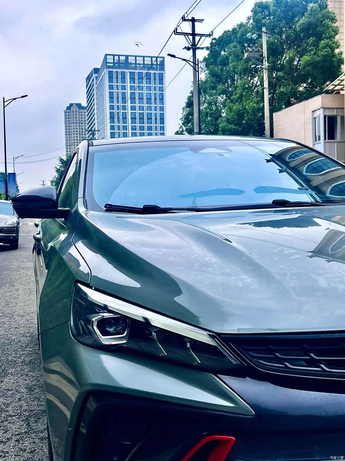 Geely Binray, 2022 4