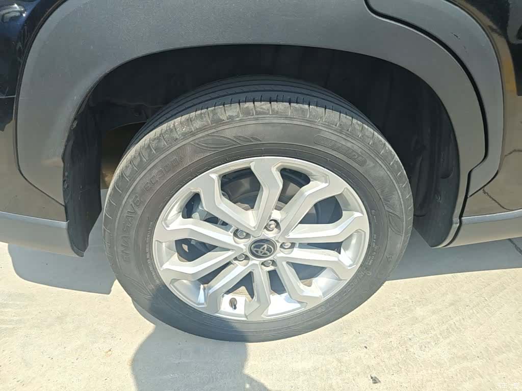 Toyota Frontlander, 2024 20