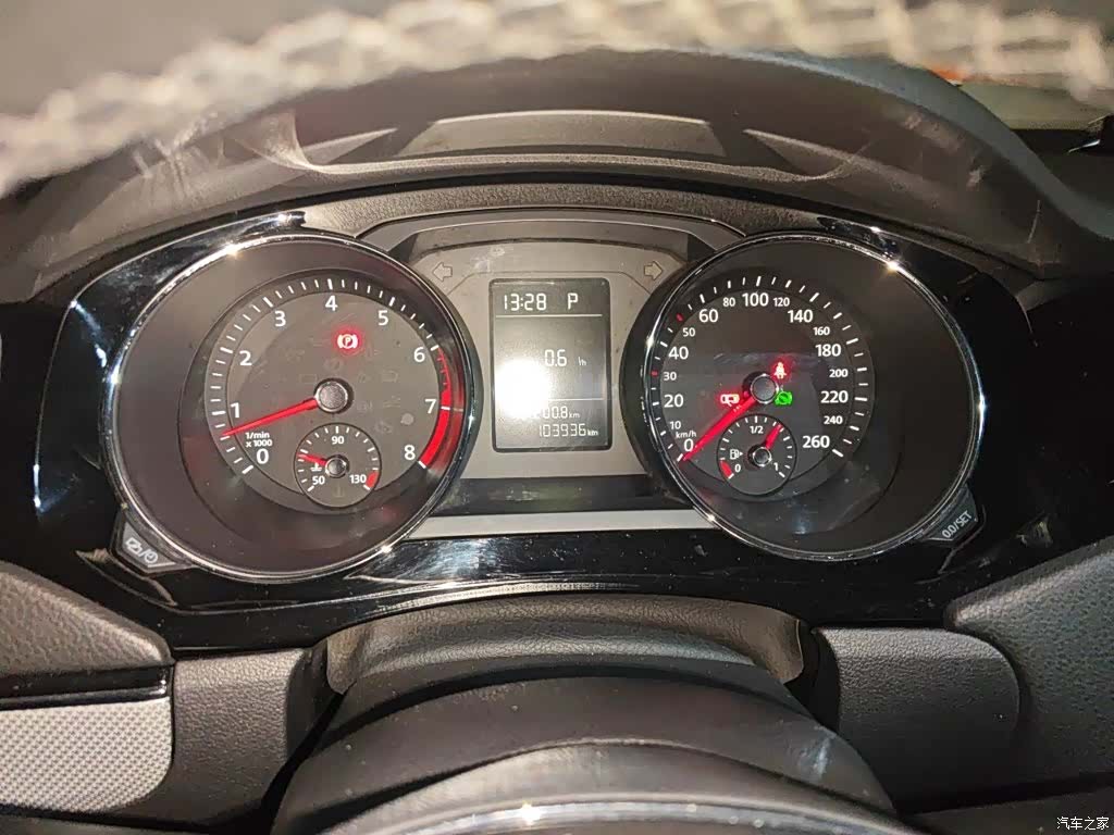Volkswagen Sagitar, 2016 8