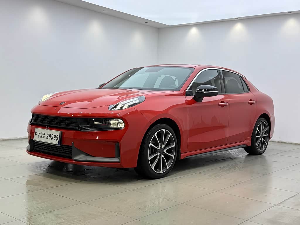 Lynk & Co 03