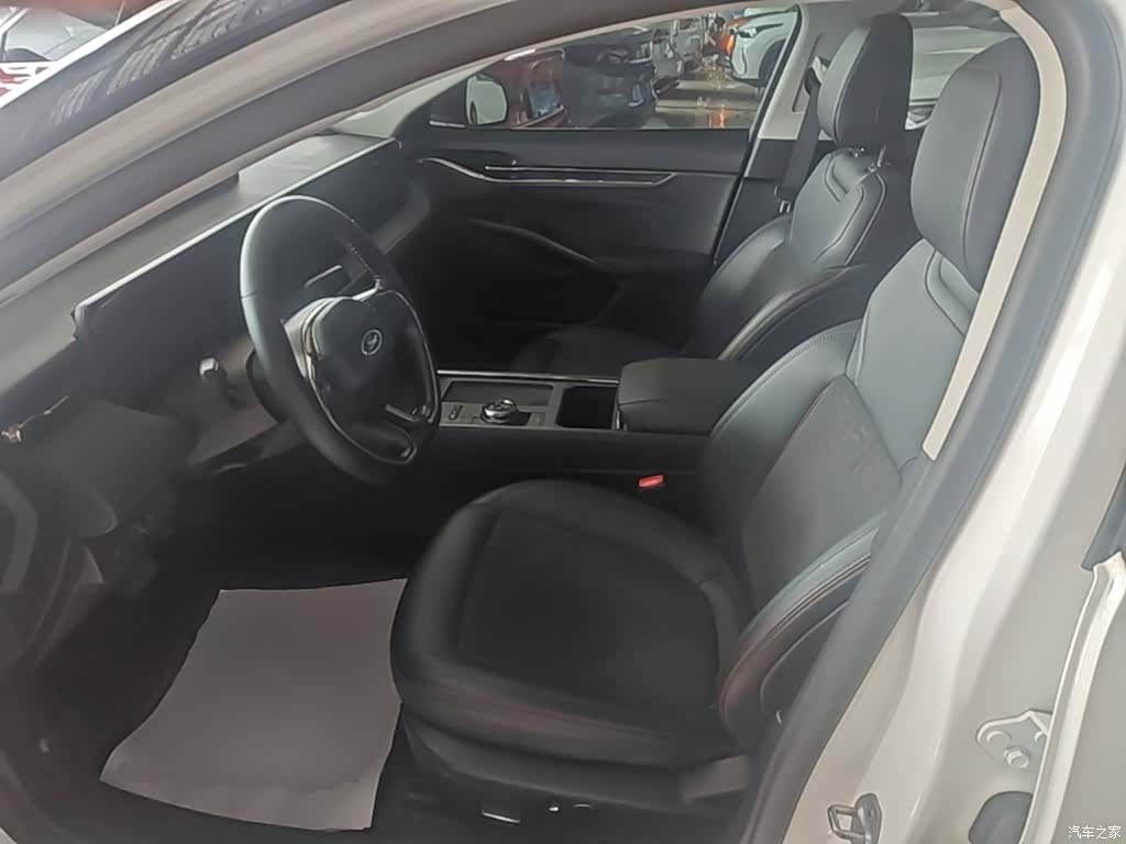 Ford Mondeo, 2023 15