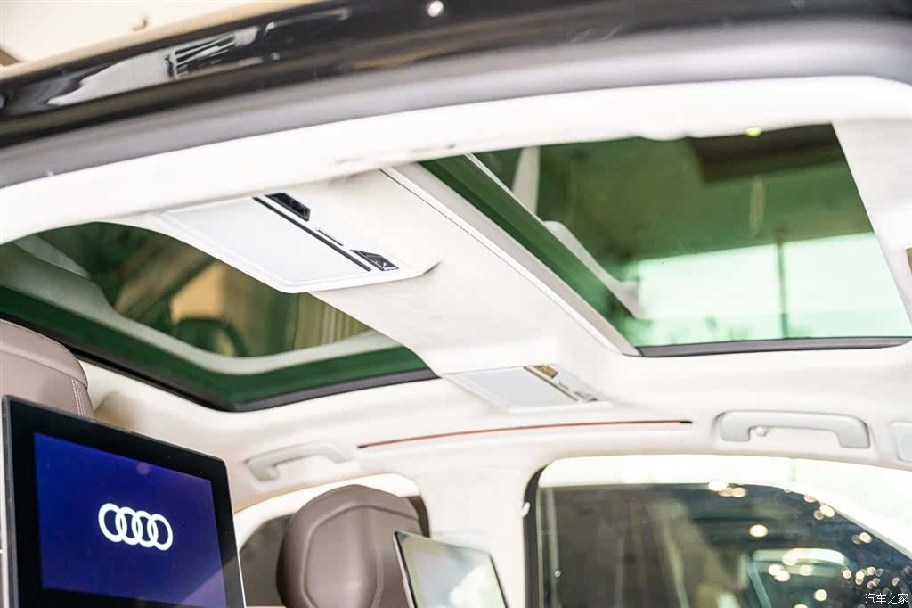 Audi A8L, 2022 13