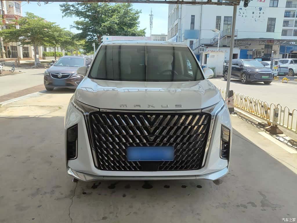 Maxus G90, 2022 7