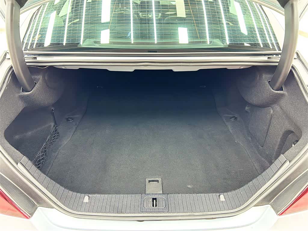 Mercedes-Benz CLS, 2015 18
