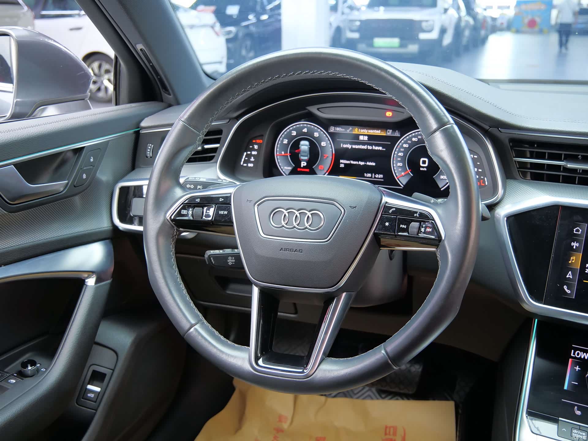 Audi A6L, 2022 15