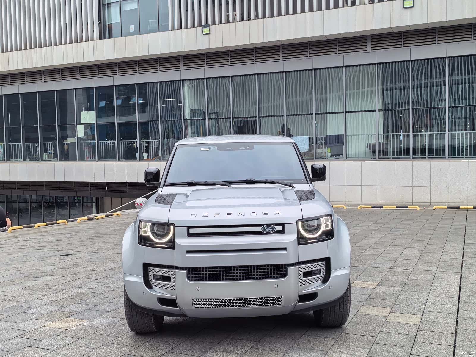 Land Rover Defender, 2022 2
