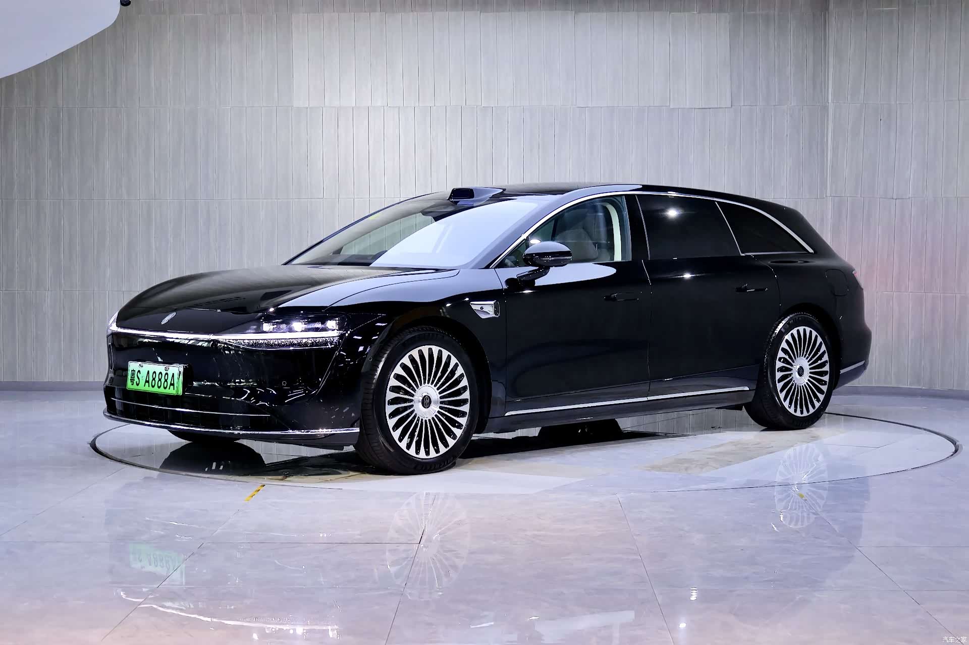 Stelato S9, 2025 1