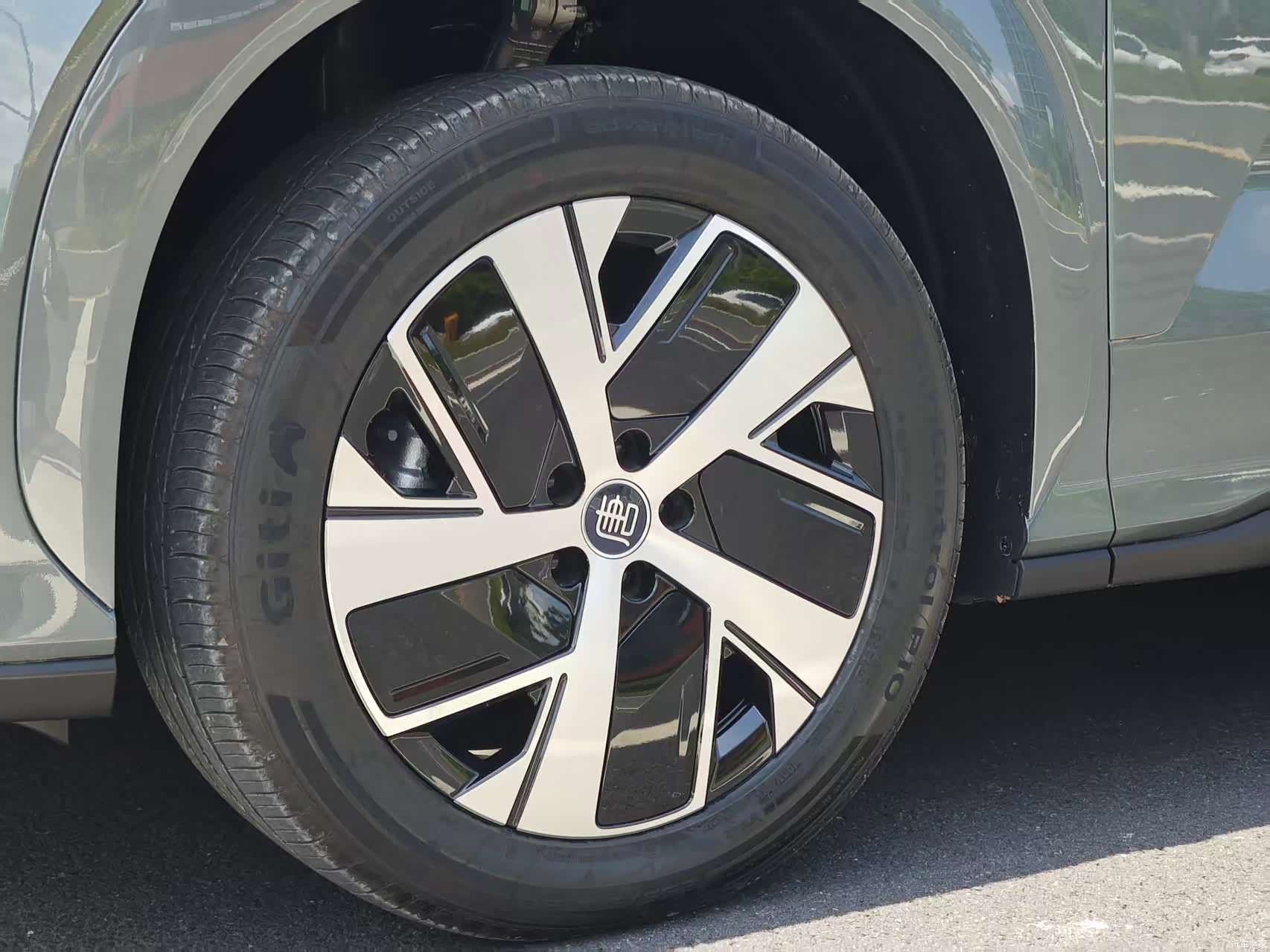 BYD Tang, 2025 18