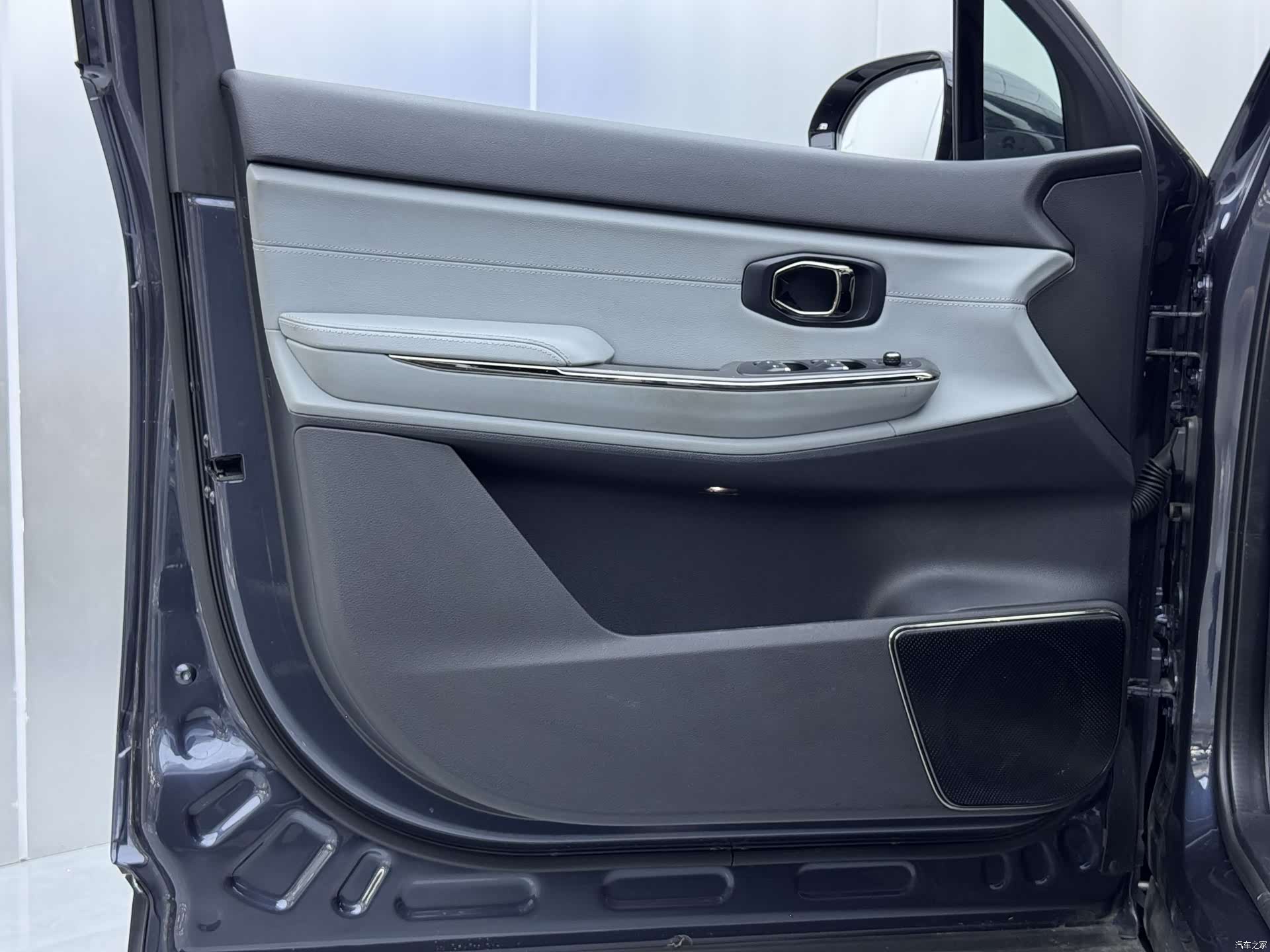 NIO ES8, 2021 7