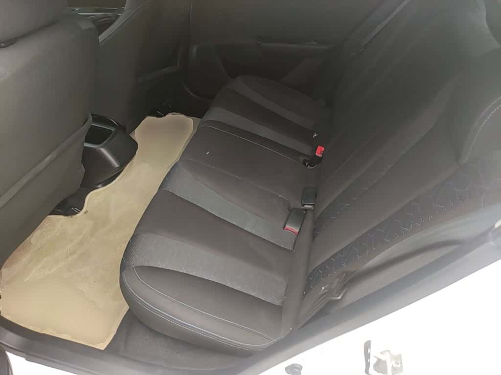 Wuling 310, 2017 17