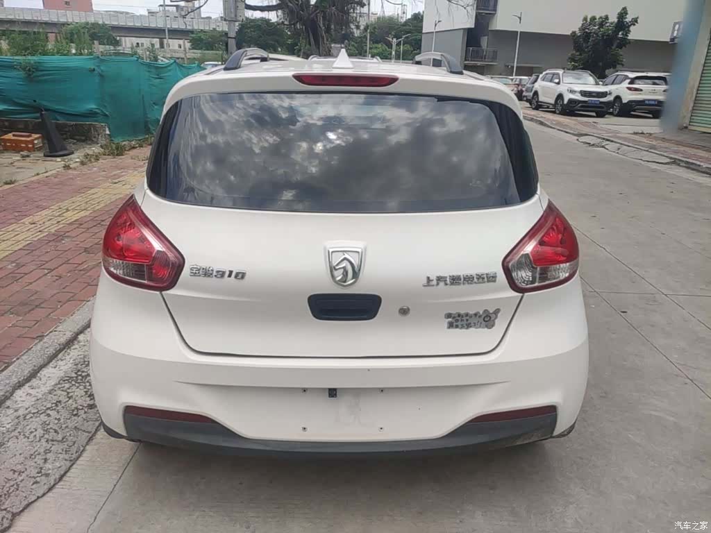 Wuling 310, 2017 6