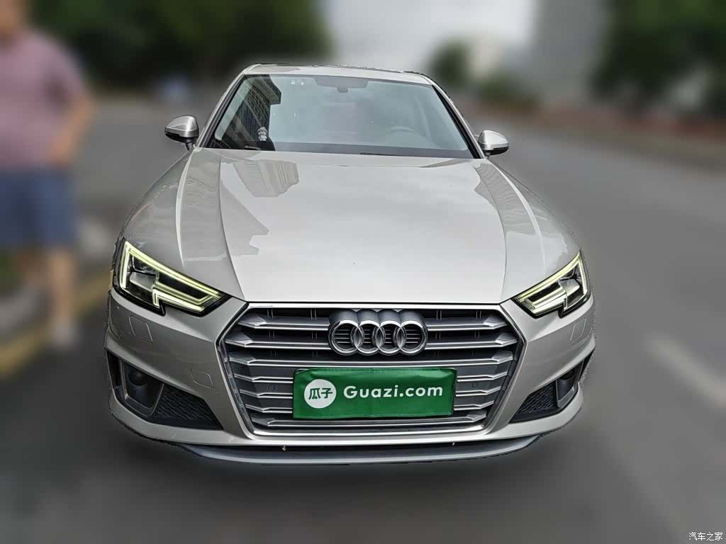 Audi A4L, 2019 24