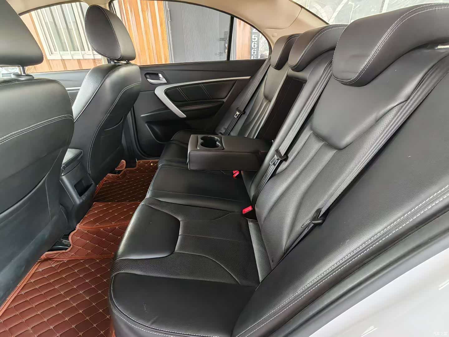 Geely Emgrand, 2017 8
