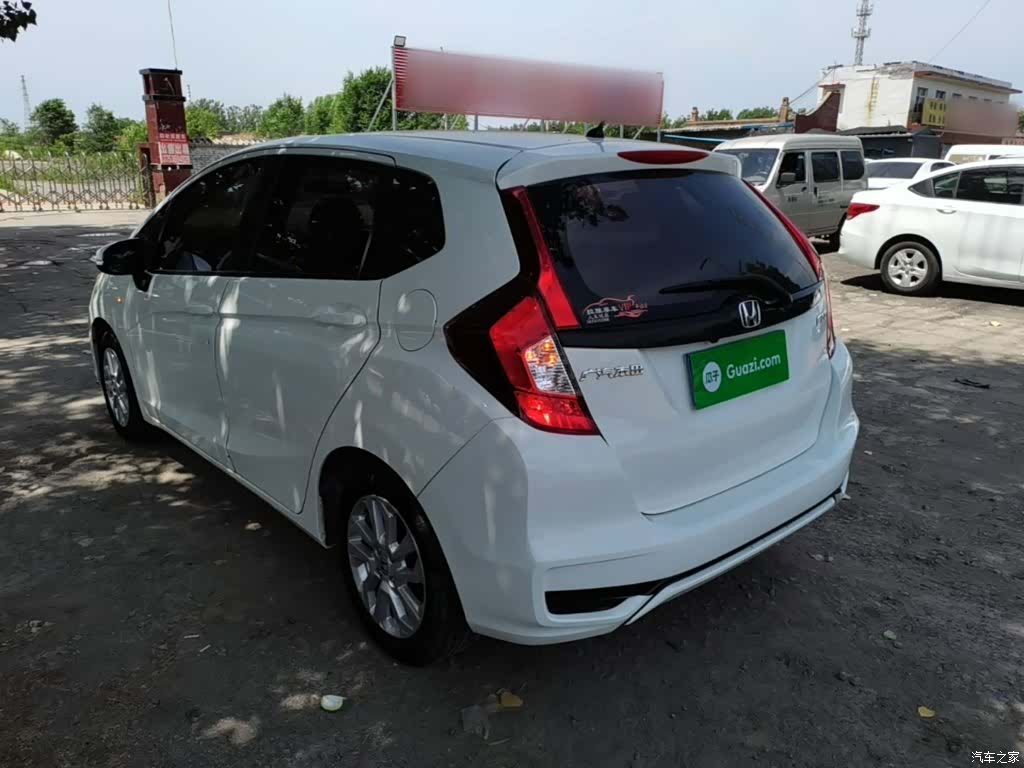 Honda Fit, 2018 все фото