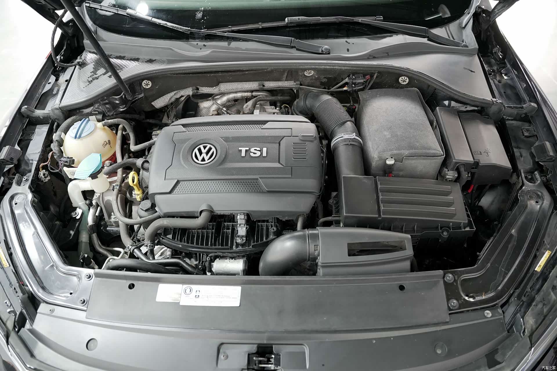 Volkswagen Passat, 2017 20