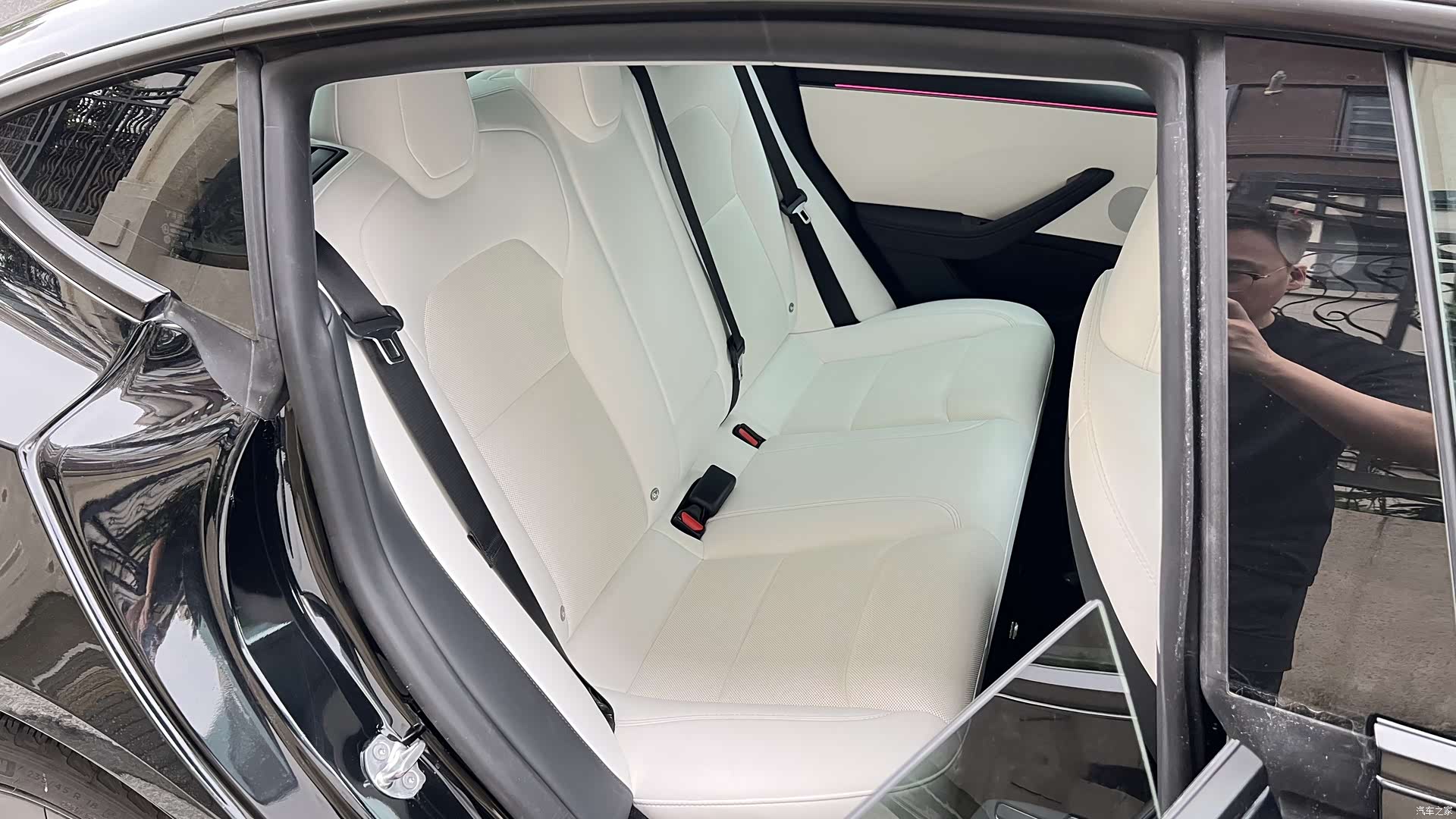 Tesla Model 3, 2026 16