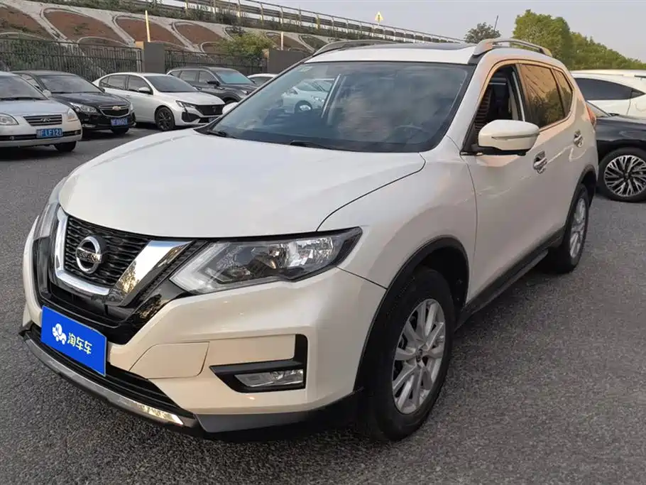 Nissan Qijun