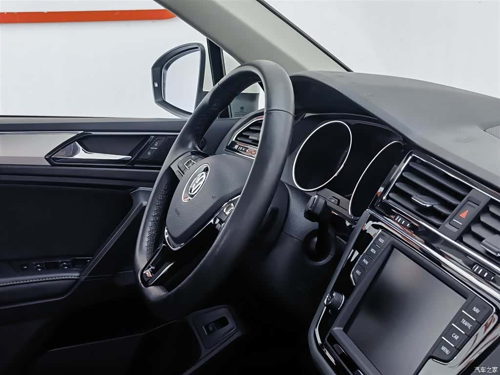 Volkswagen Tiguan L, 2018 22