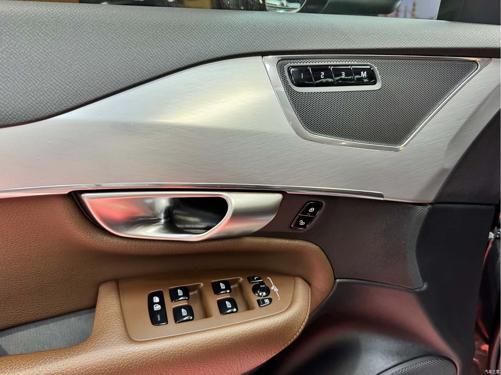 Volvo XC90, 2019 27