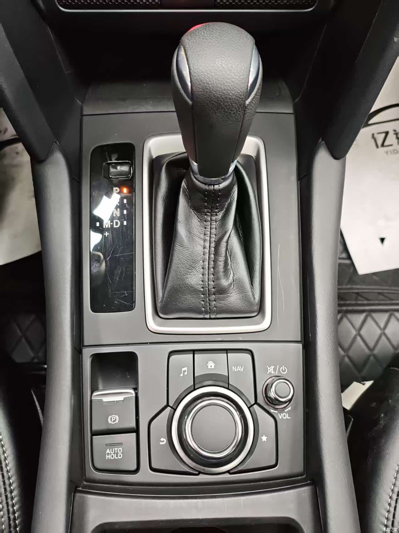Mazda CX-4, 2021 18